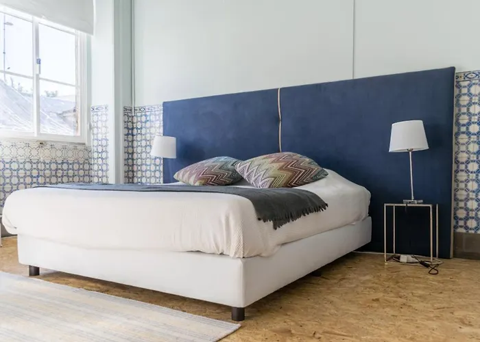 Back To ליסבון