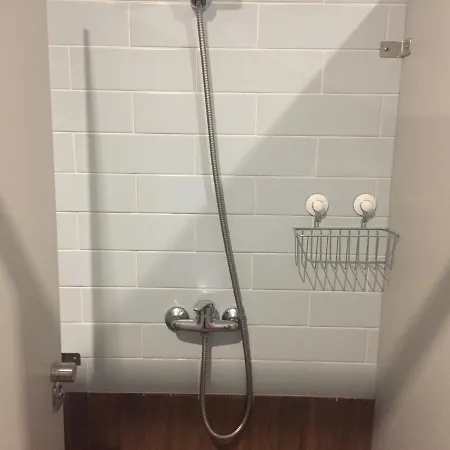 Back To Hostel Lisboa